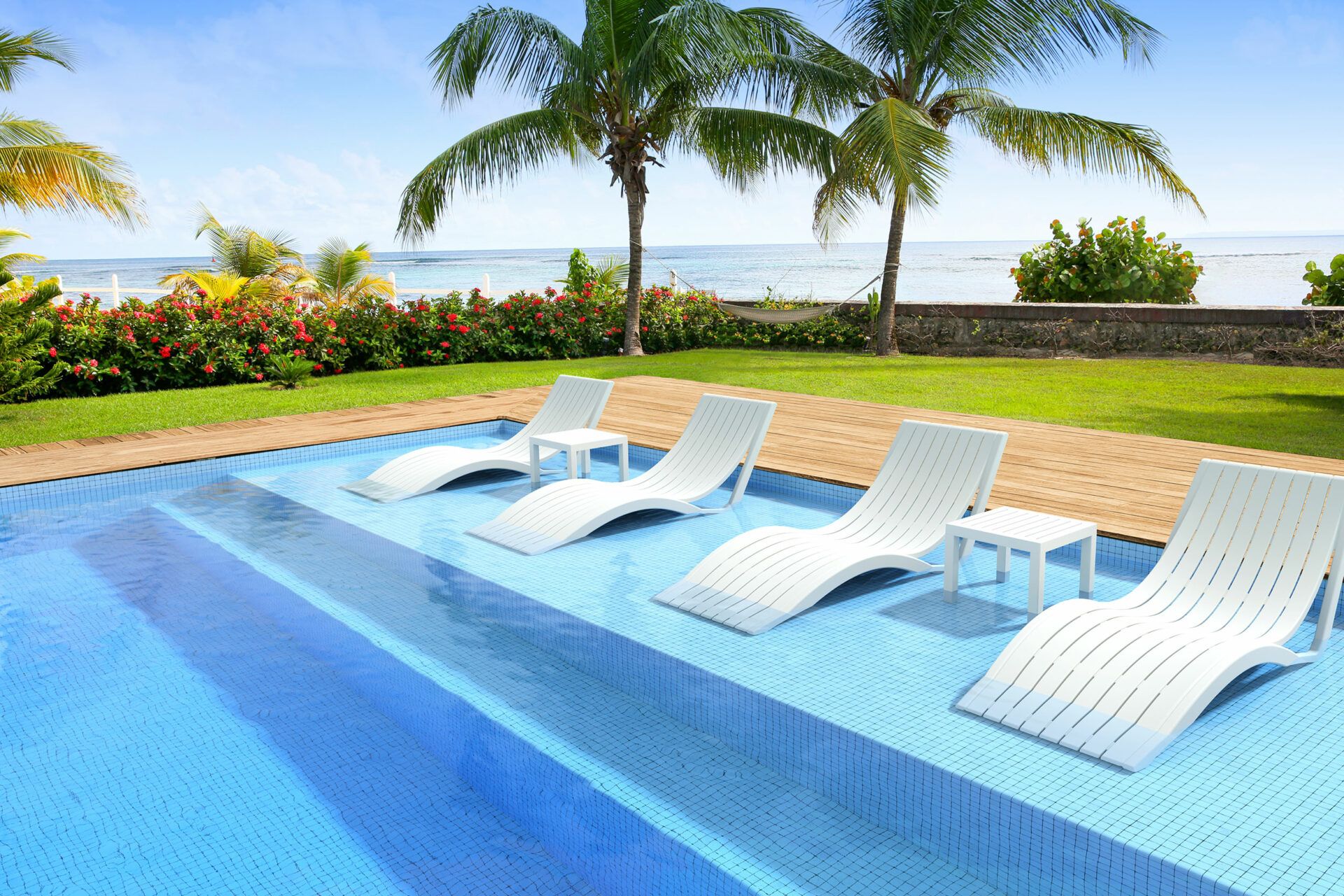 Slim Sunlounger - Image 3