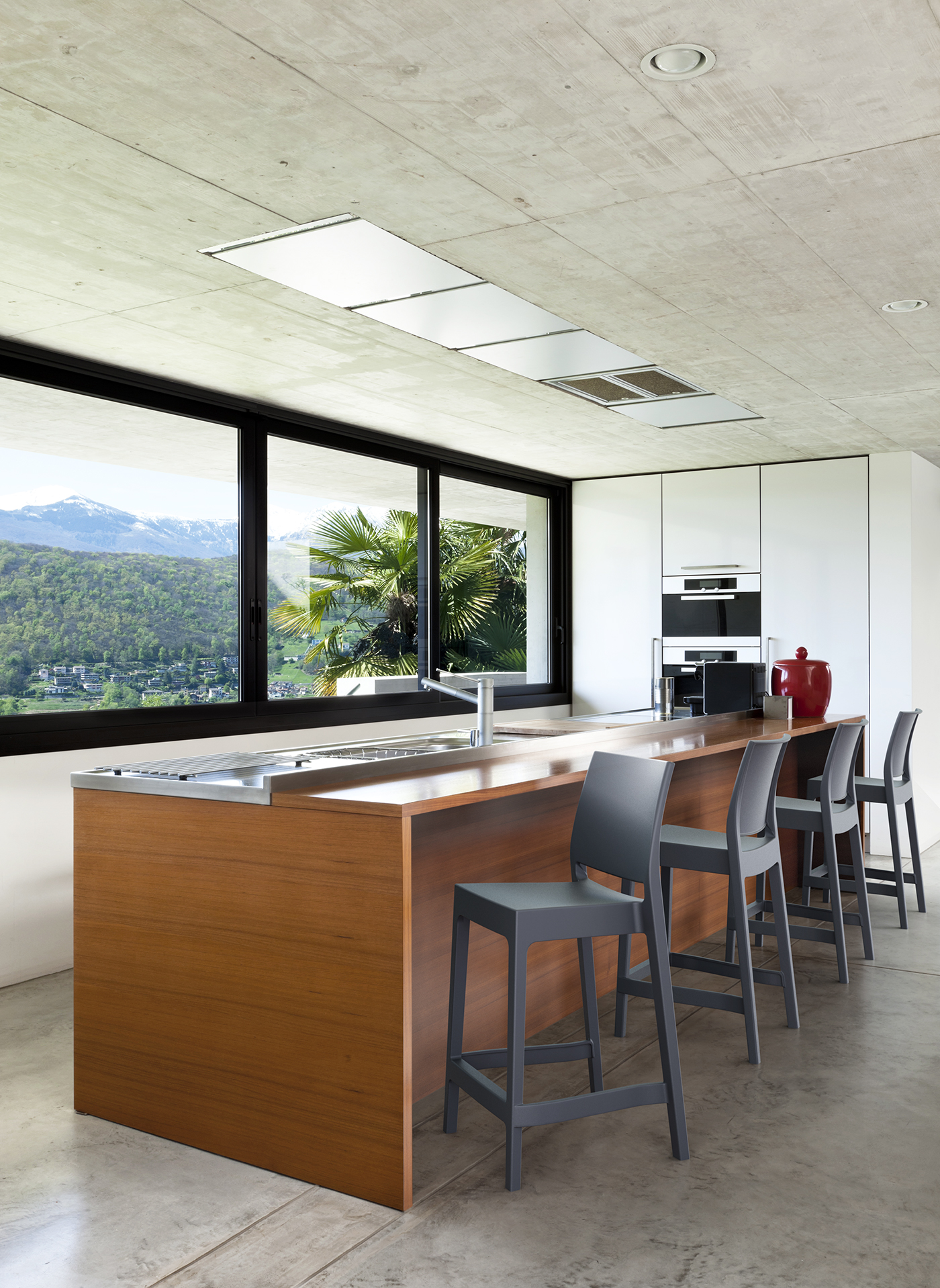 Maya Barstool 65 - Image 3