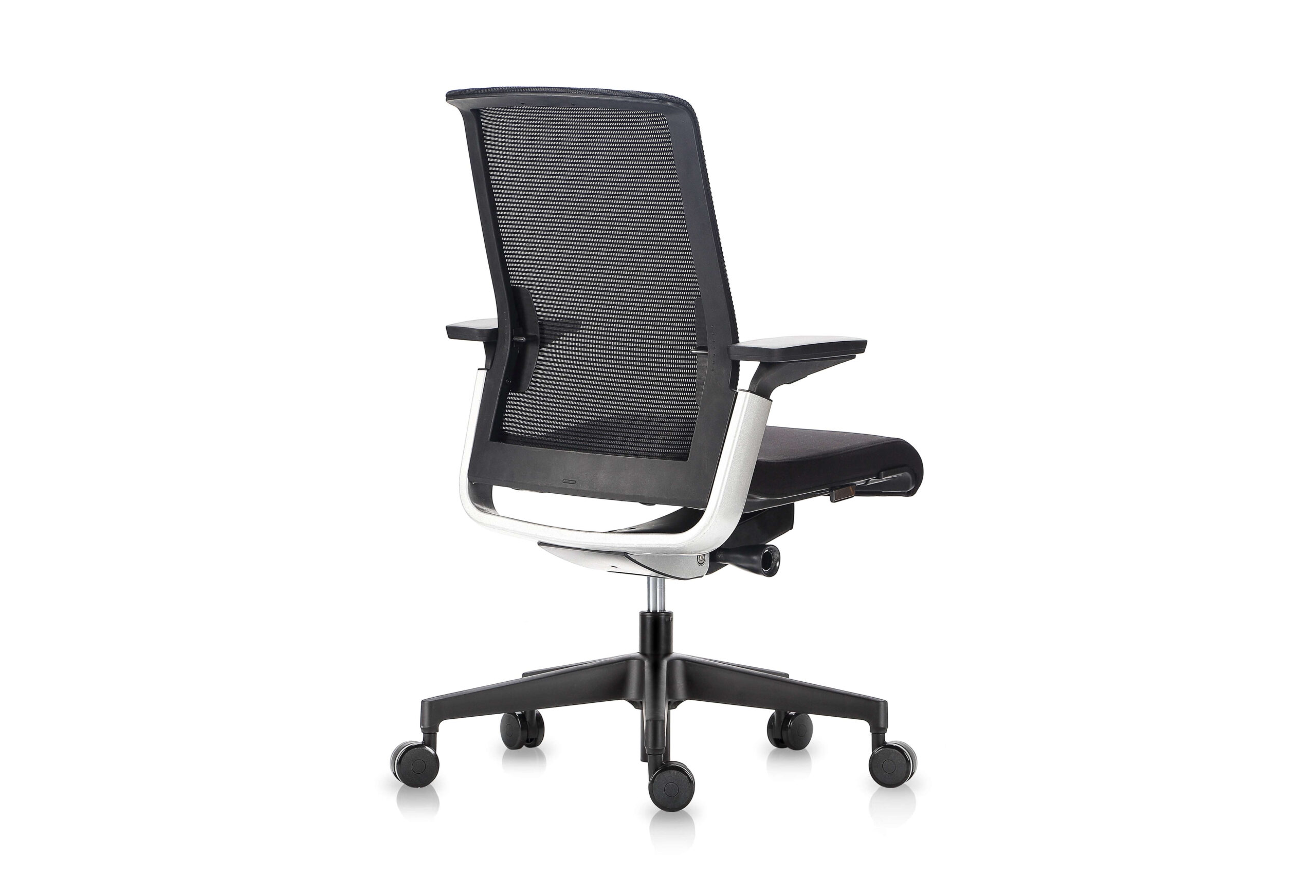 Match Mesh Chair - Image 8